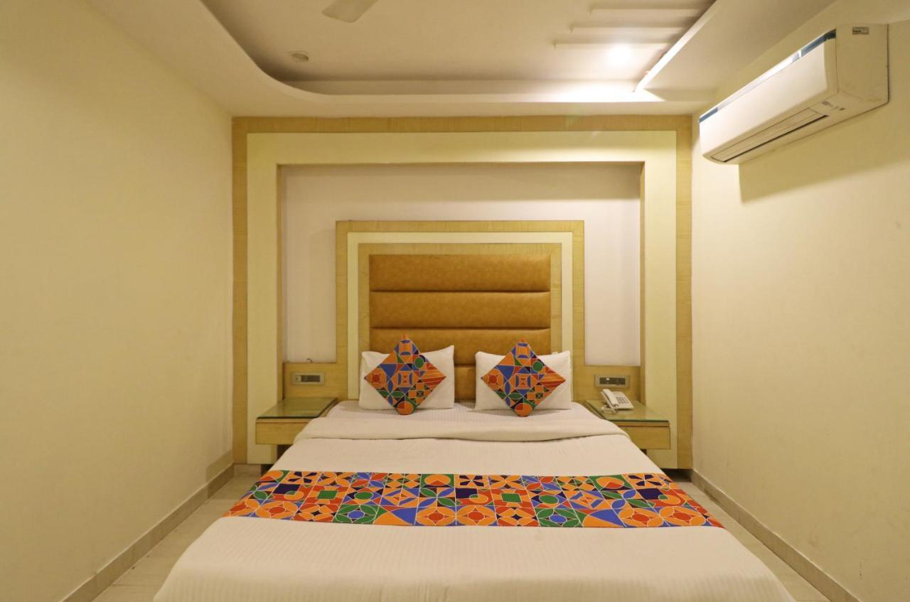 The Mohit Guest House - New Delhi Railway Station - Paharganj エクステリア 写真