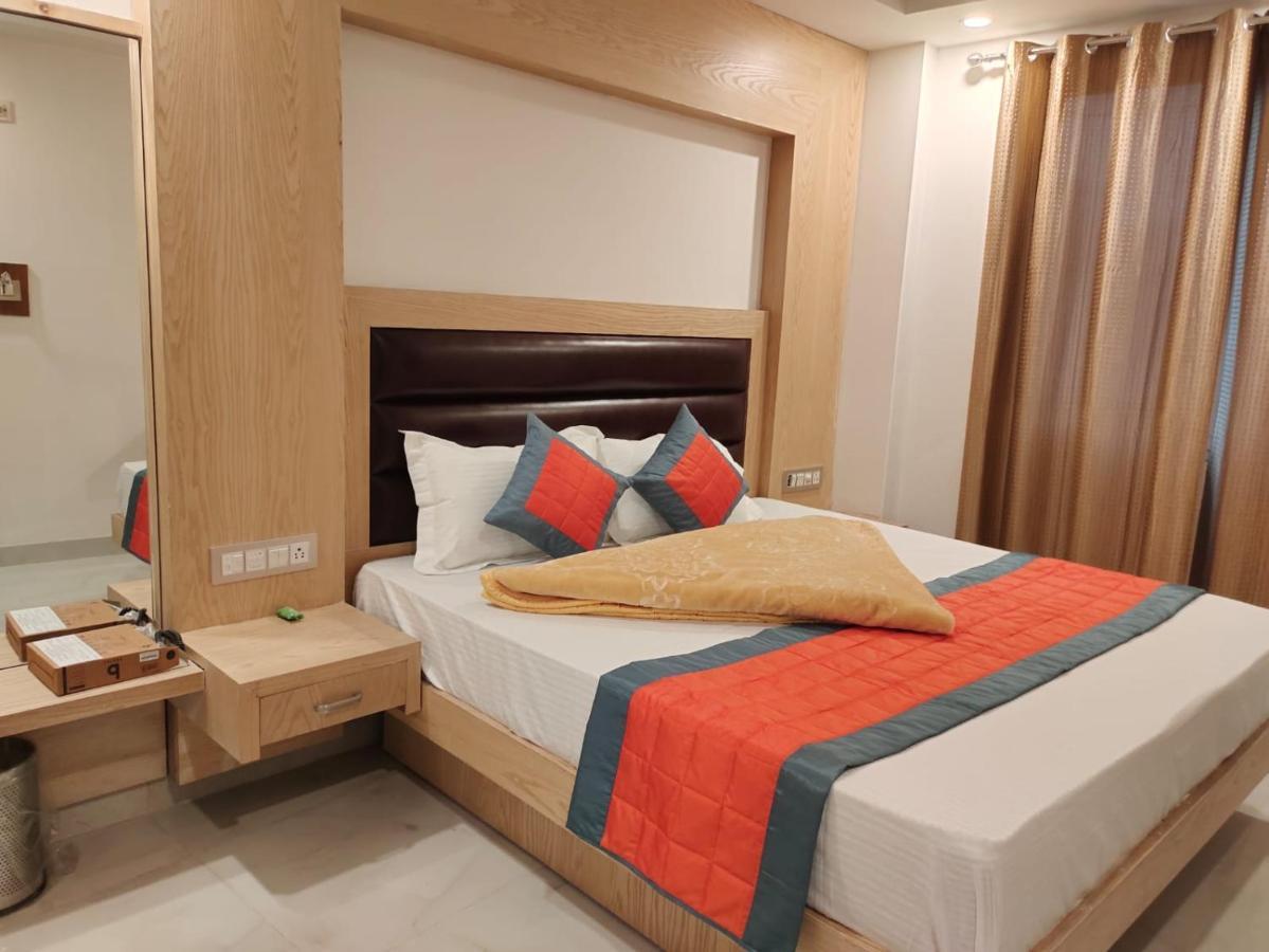 The Mohit Guest House - New Delhi Railway Station - Paharganj エクステリア 写真