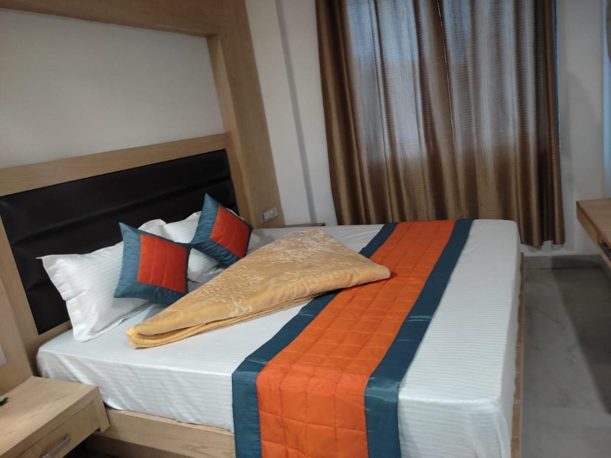 The Mohit Guest House - New Delhi Railway Station - Paharganj エクステリア 写真